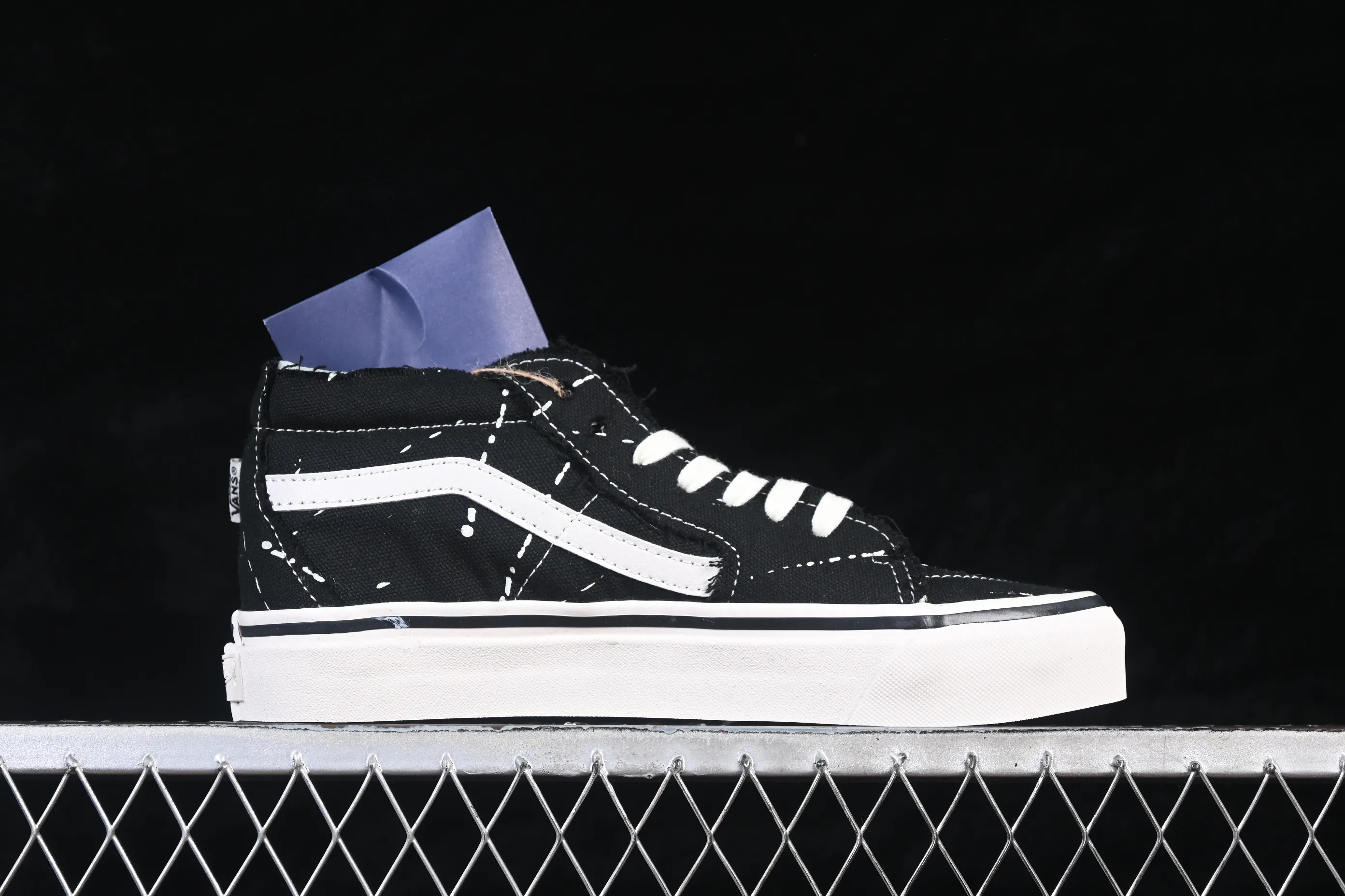 All categories Vans Vans series Vans Mid Vans China Vans Sk8-Mid Frayed Vans China casual skateboard shoes VN000XUKGTW